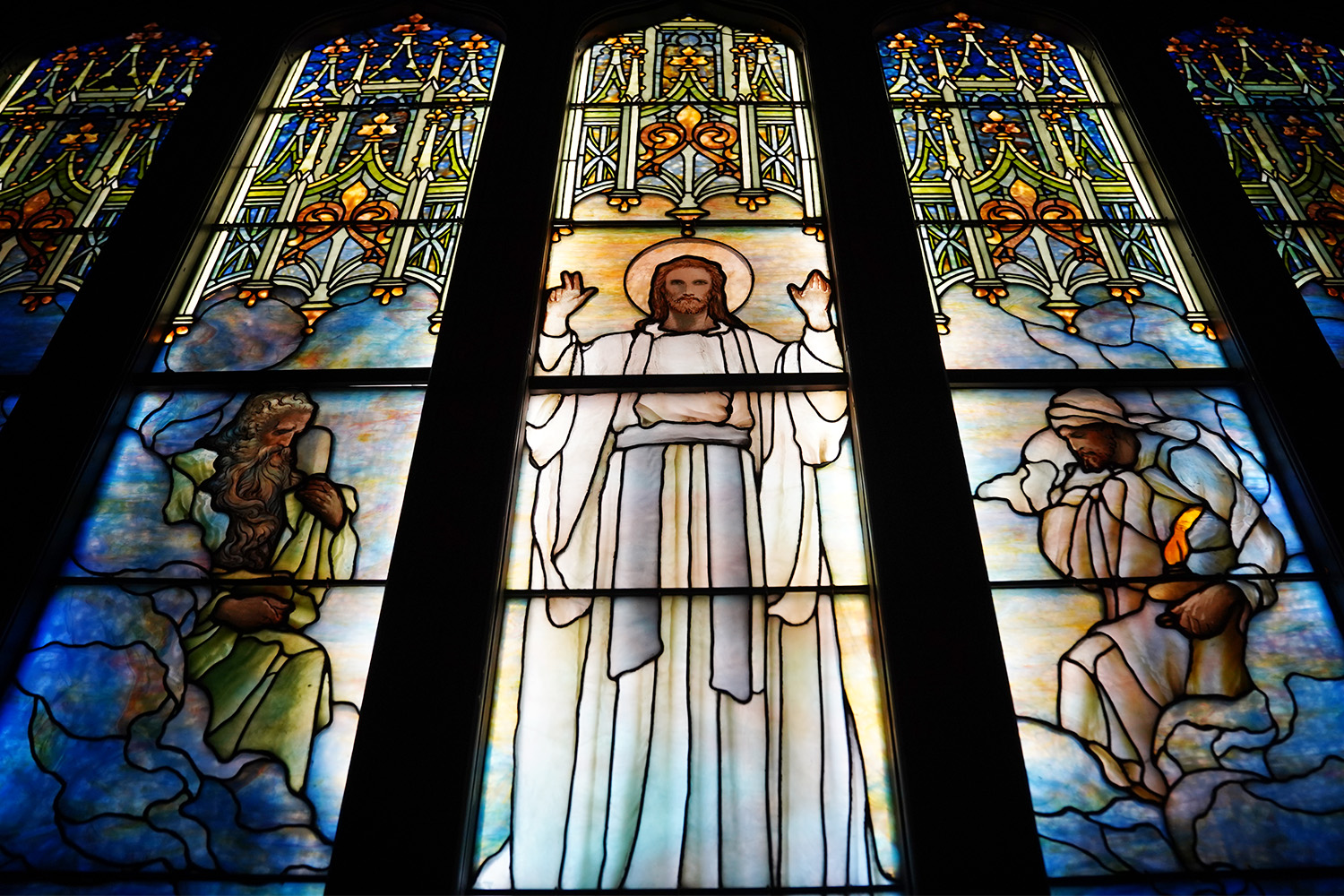 Akron museum exhibits church’s stained glass windows as art
